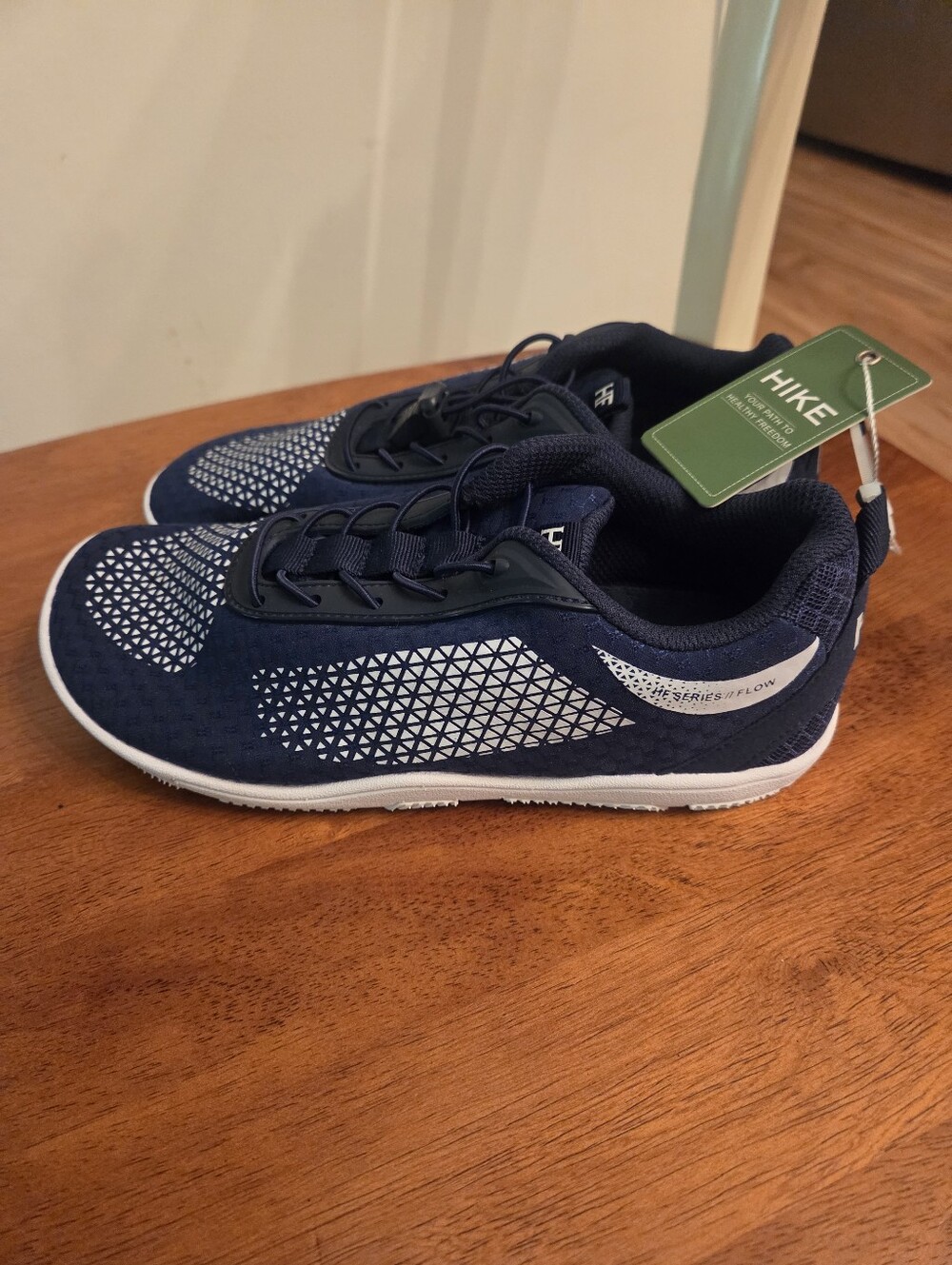 Hike Footwear Cloud Series Ergonomic Support Barefoot sneaker M5.5 W7.5 - Picture 5 of 8